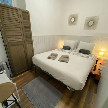 Flat Graça 48 *